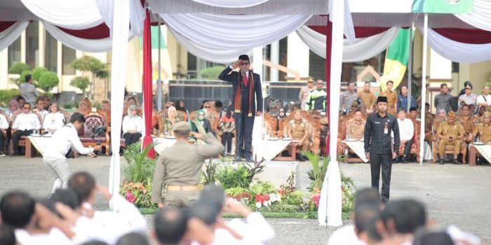 GUS HALIM USUL HARI TRANSMIGRASI DIPERINGATI SECARA NASIONAL PADA ACARA PUNCAK HBT KE-73