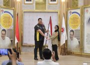 Menpora Dito Ariotedjo Lepas Pendaki Muda