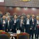 Ganjar-Mahfud Foto Bersama dan Salaman Dengan Tim Hukum Prabowo-Gibran