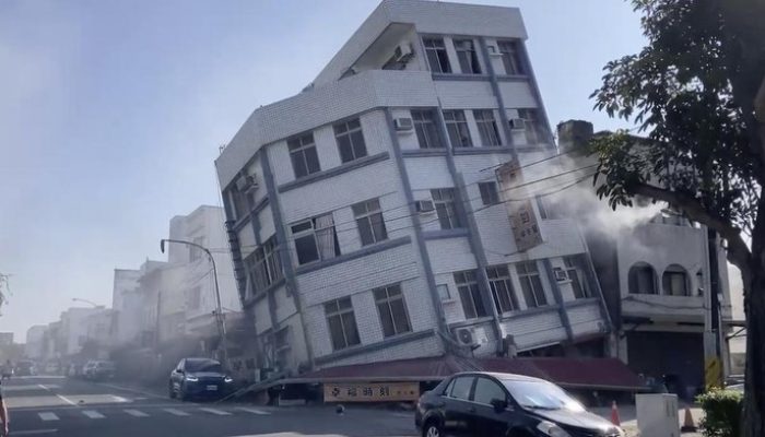 Menlu Indonesia Pastikan Tidak Ada WNI Jadi Korban Gempa di Taiwan