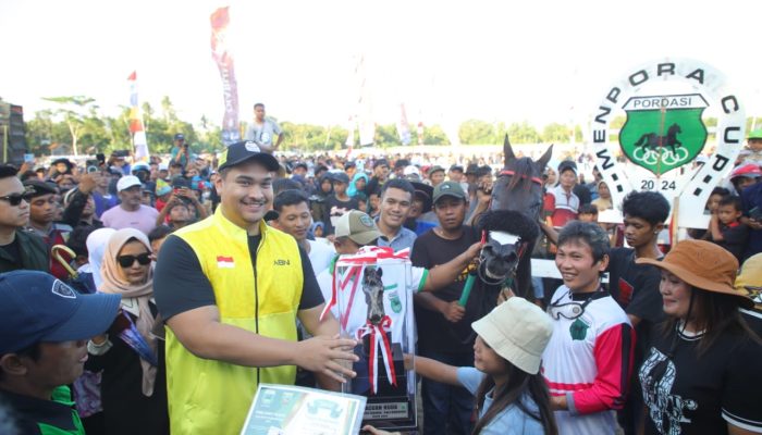 Menpora Dito Apresiasi Pacuan Kuda di Kebumen