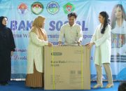 DWP Kemenpora RI Berikan Bantuan Kursi Roda Kepada SLB YDBA Cibening