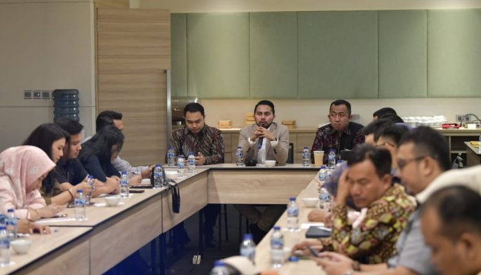 Kemenpora RI Gelar FGD Kepertokolan di Menara Peninsula Hotel