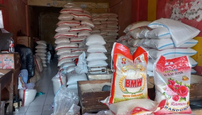 Harga Eceran Tetinggi Beras Resmi Naik