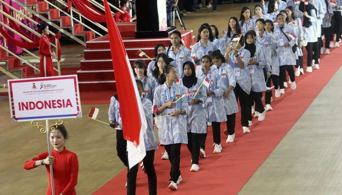 Delegasi Indonesia Ikuti Flag-Raising Ceremony 13th ASEAN Schools Games Tahun 2024