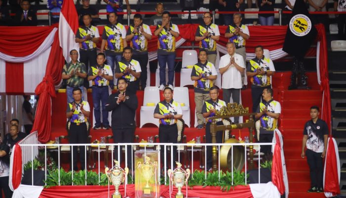 Menpora Dito Dampingi Jendral Sigit Listyo Sigit Prabowo Buka Kejurnas Judo dan Bela Diri Polri