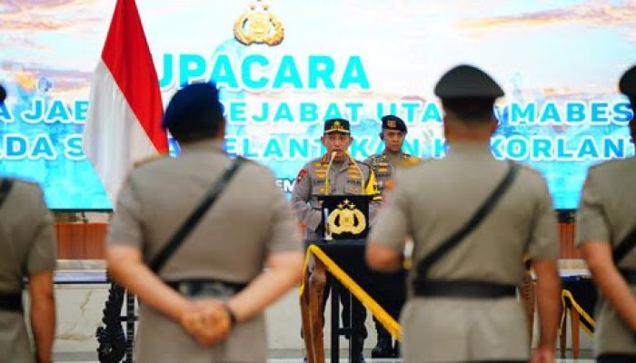 Kapolri Mutasi 17 Perwira Tinggi dan 8 diantaranya Kapolda