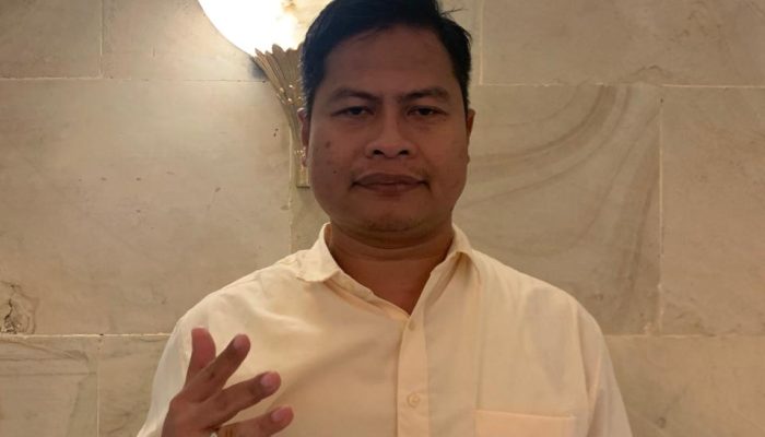 Rasminto Ikut Berkomentar Terkait Mundurnya Airlangga Dari Posisi Ketum Partai Golkar