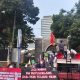 Ratusan Massa Lakukan Aksi Demo di Gedung Kejagung Menyuarakan Kekecewaan Terhadap Dugaan Praktik Korupsi
