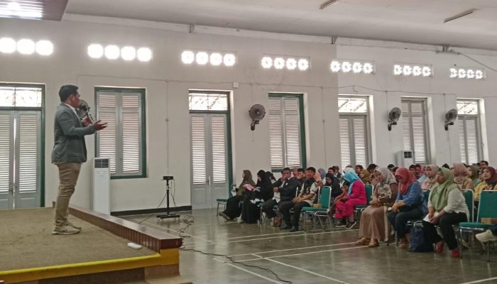 SMKN 1 Jakarta Gelar Seminar Parenting Peran Orang Tua Dalam Menghadapi Tantangan Dunia Digital