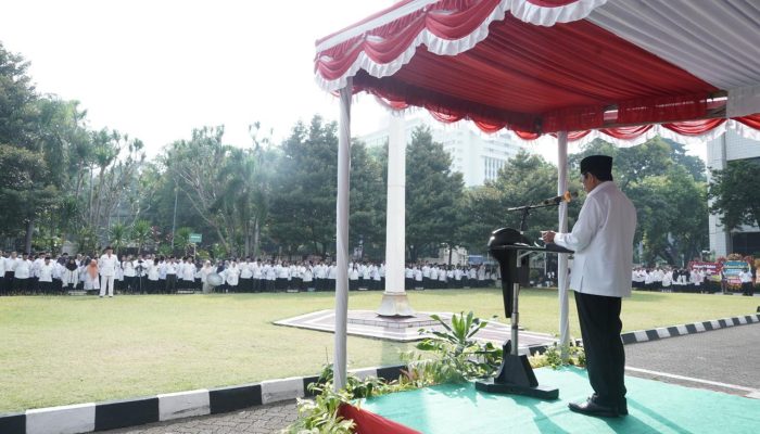 Peringati HSP Ke-95 Menag Nasaruddin Umar Bertindak Sebagai Inspektur Upacara