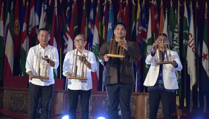 Menpora Dito Hadiri Pembukaan Rakornas Kesatuan Mahasiswa Hindu Dharma Indonesia