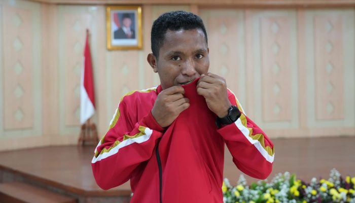 Dari Ende ke Bangladesh, Rilus Buktikan Keterbatasan Bukan Halangan untuk Berkarya