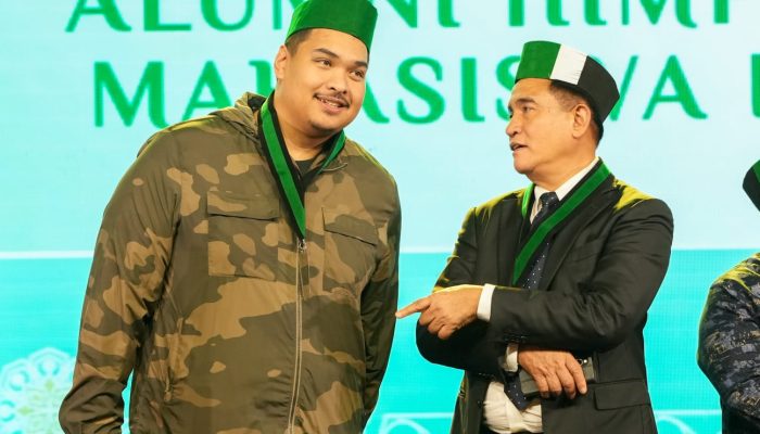 HMI Anugerahi Menpora Dito sebagai Senior HMI, Apresiasi Dedikasi untuk Bangsa