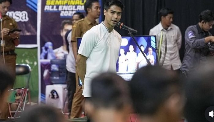 Sabar Gutama Hadir di GOR Tadjimalela Berikan Motivasi Kepada Peserta Turnamen Bulutangkis
